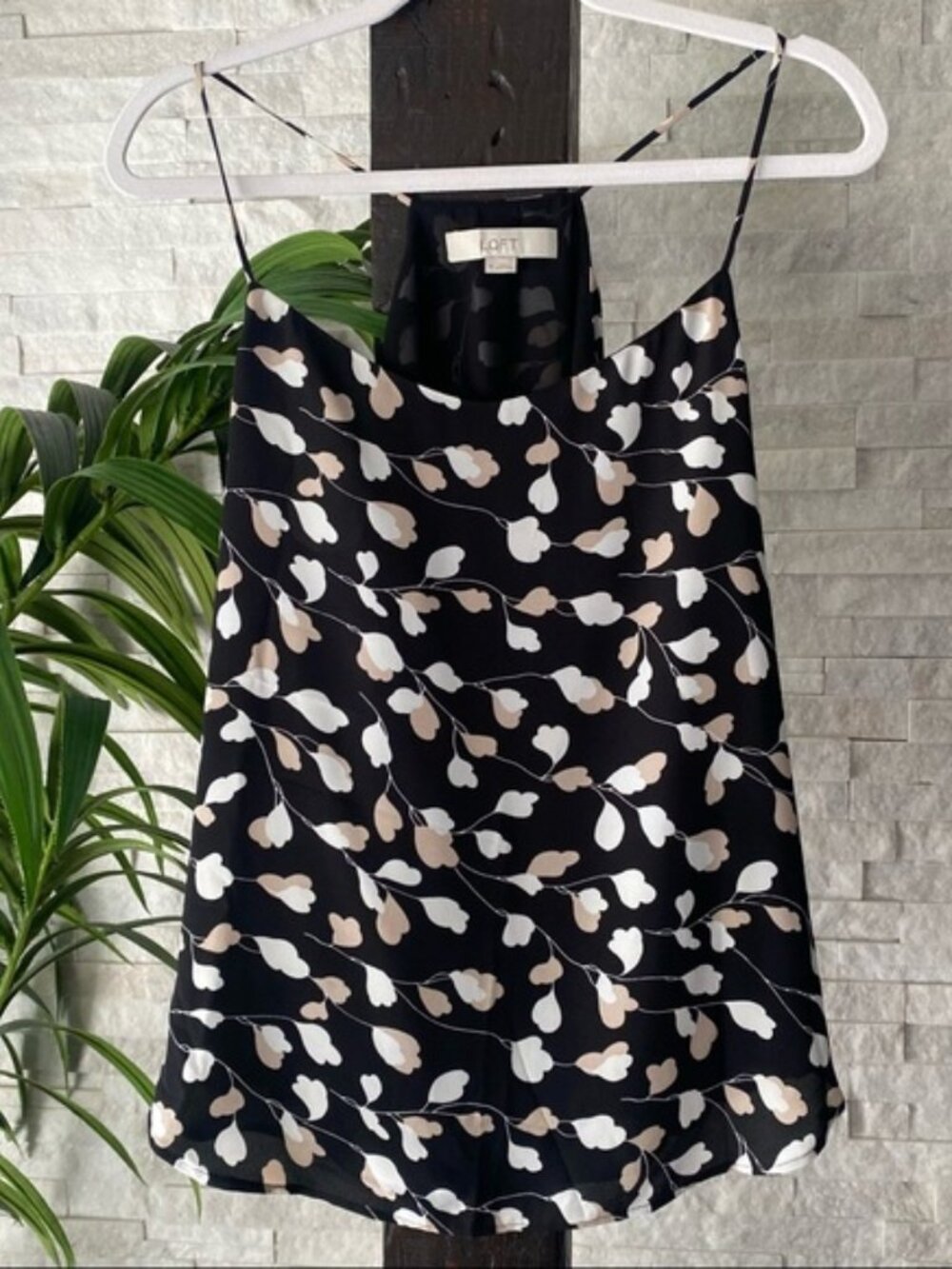 LOFT Black Blush Floral Flowy Spaghetti Racerback Polyester Top Size Medium